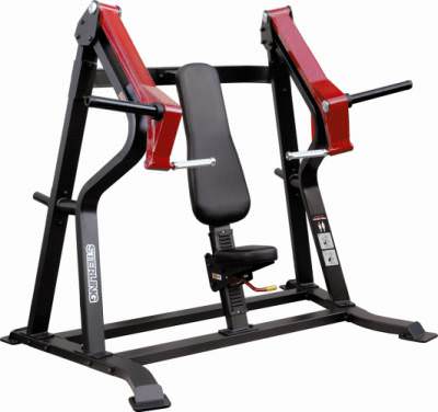 Жим от груди под наклоном с независимыми рычагами Aerofit SL7005 Жим от груди под наклоном с независимыми рычагами Aerofit SL7005 Сверхсовременный дизайн тренажёра создаёт впечатление надёжной и профессиональной конструкции.
Ручки невероятно удобны в эксплуатации – имеют широкий захват и профессиональное исполнение. Металлическая основа ручек покрыта двумя слоями хрома.
Основой прочной и надёжной конструкции являются трубы из стали. Данные профиля: 5,0×10,0×0,25 см.