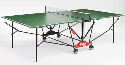 Всепогодный теннисный стол Joola Clima 2014 Outdoor зеленый Joola Clima Outdoor - всепогодный теннисный стол, благодаря&nbsp; 22 мм&nbsp; толщине стол обладает хорошими игровыми характеристиками.
Удобная система блокировки столешниц позволяет надежно фиксировать столешницы, что делает стол безопасным от самопроизвольного раскладывания стола.
Материал: 22-мм многослойный алюминиевый композит.
Комплектуется одинарными транспортировочными роликами.
Размер в игровом положении: 274 х 152,5 х 76 см.
Антибликовое покрытие.
Сетка в комплекте vario.
Вес стола: 46 кг.
Производство: Joola (Германия).
