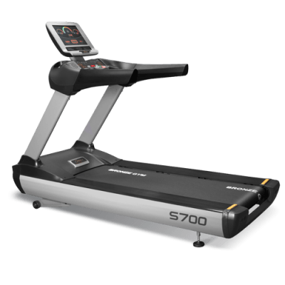 Беговая дорожка BRONZE GYM S700 (Promo Edition) Мощная беговая дорожка BRONZE GYM S700 (Promo Edition)​ для эксплуатации в клубах с высокой проходимостью.
Скорость: 1 - 20 км./ч.
Двигатель: 5.0 л.с.
Беговое полотно: 4.6 мм. особопрочное ортопедическое профессиональное Habasit NVT-296.
Размер бегового полотна: 157х54 см.
Регулировка угла наклона: электрическая.
Наклон бегового полотна: 0 - 20% .
Система амортизации: мультиабсорбирующая динамическая на основе изменяемых эластомеров antiSHOCKwave.
Кол-во программ: 8.
Размер в рабочем состоянии (ДхШхВ) 222х95х173 см.
Максимальный вес пользователя: 220 кг.
Гарантия: 2 года
