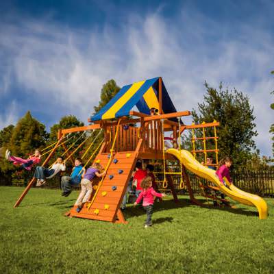 Детский городок SuperiorPlaySystems Зарница Площадка &laquo;Зарница&raquo; создана специально для маленьких мореплавателей, ведь в ней есть все, чтобы ваш малыш почувствовал себя настоящим покорителем морей.
При этом мы гарантируем надежность и безопасность своих городков.
​​​Размер площадки (ДхШхВ): 6,7 х 3,7 х 3,5 м.
